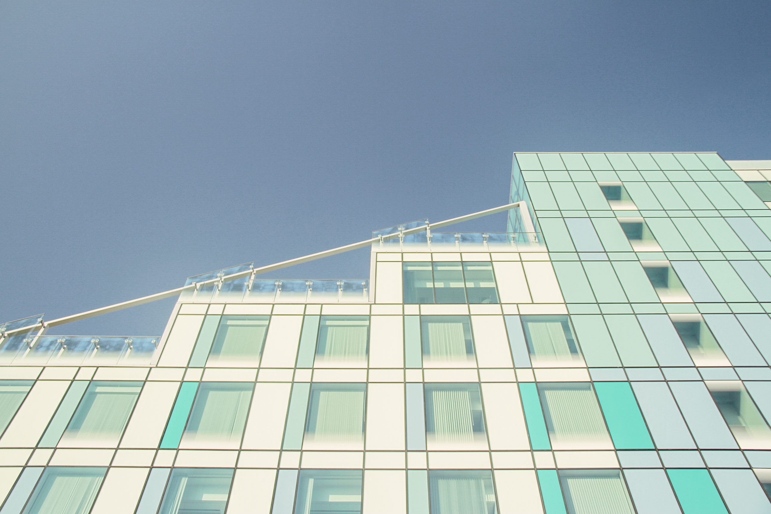 <p>Clatterbridge Cancer Centre, Liverpool</p>
<p>DOWSIL™ 791 Weatherproofing Silicone Sealant & DOWSIL™ 993 Silicone Structural Glazing Sealant</p>