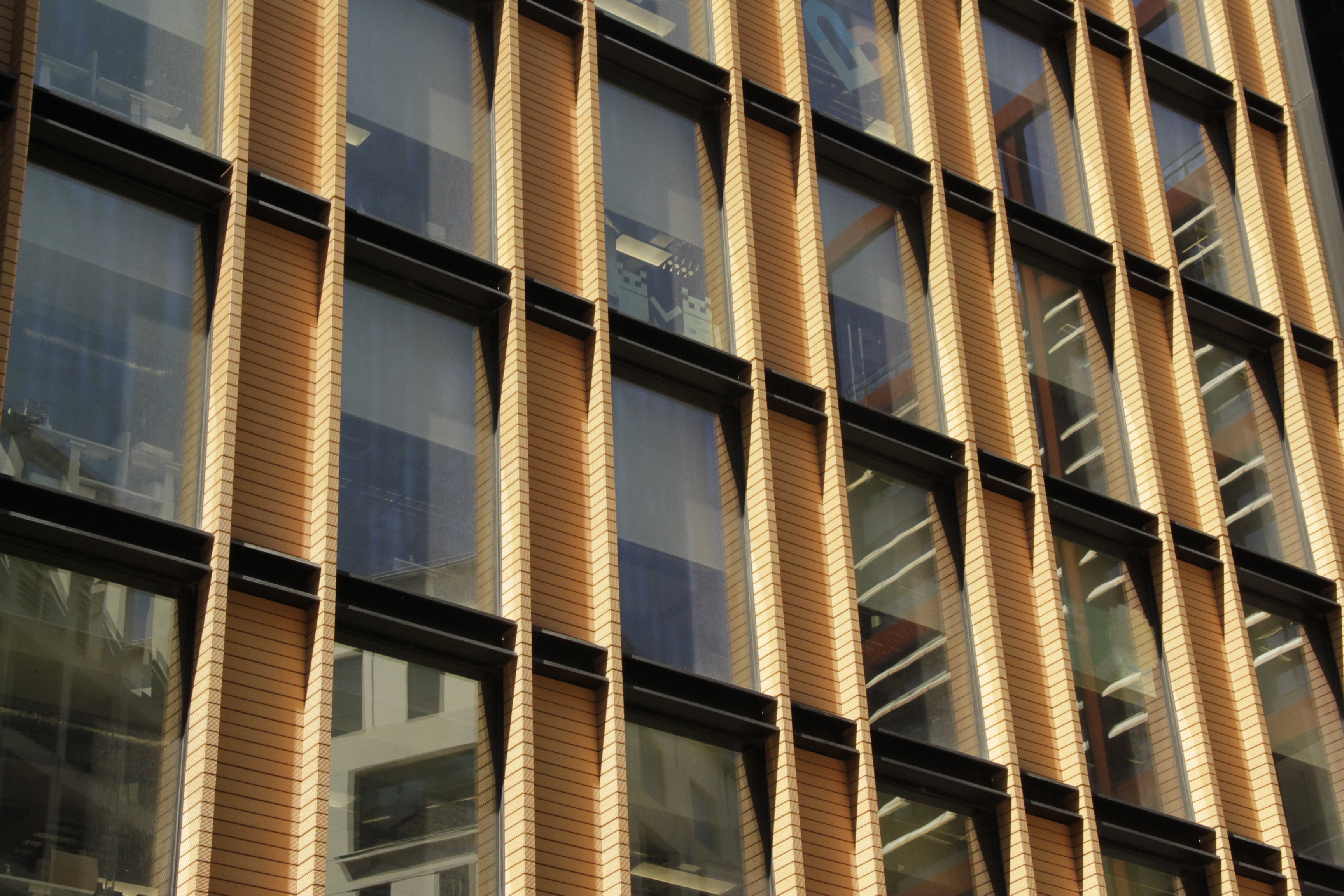 <p>Kings Cross Station, UK</p>
<p> </p>
<p>DOWSIL™ 791 Waterproofing Sealant & DOWSIL™ 993 Structural Glazing Base and Catalyst</p>