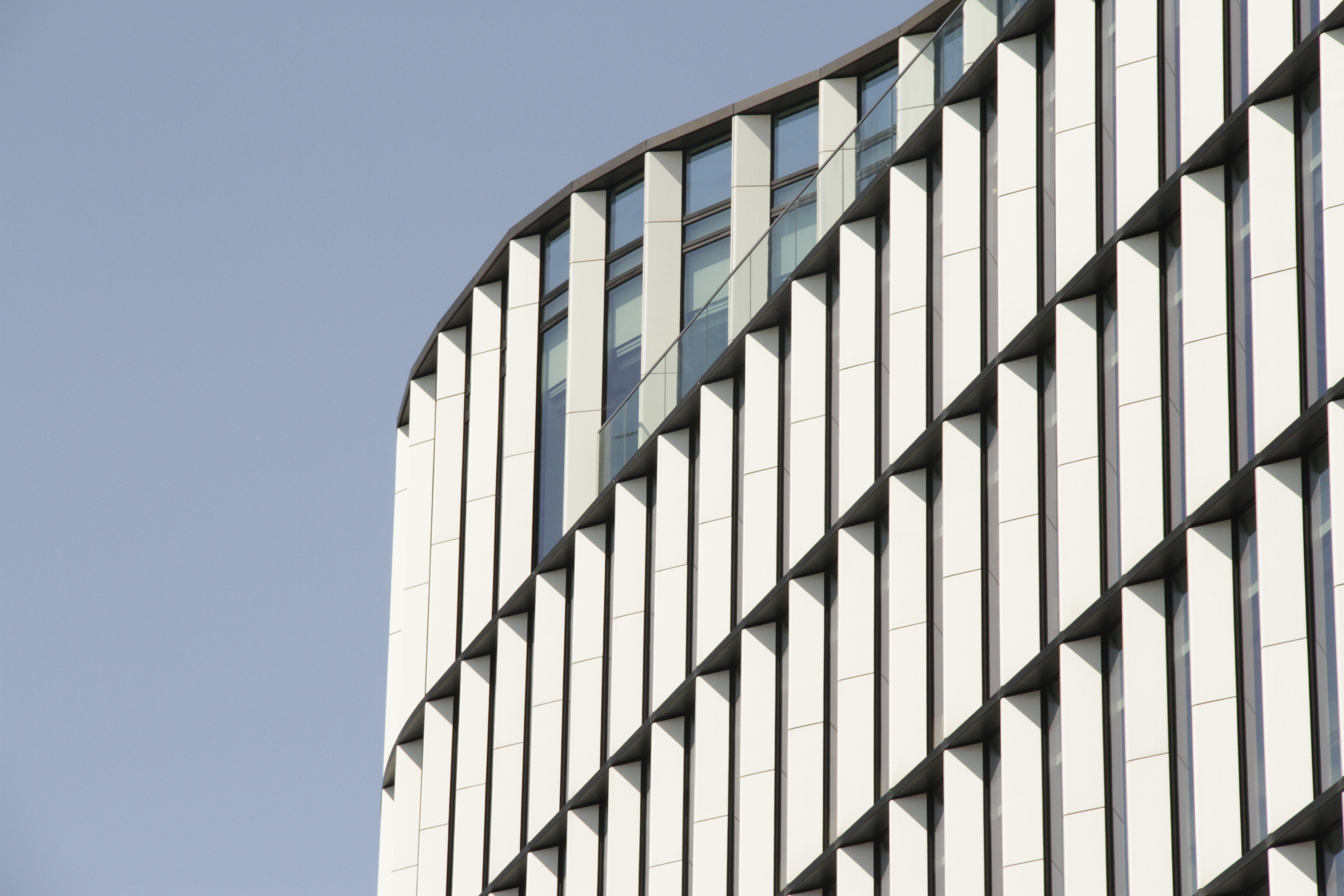 <p>King William Street, UK</p>
<p> </p>
<p>DOWSIL™ 791 Waterproofing Sealant & DOWSIL™ 993 Structural Glazing Base and Catalyst</p>