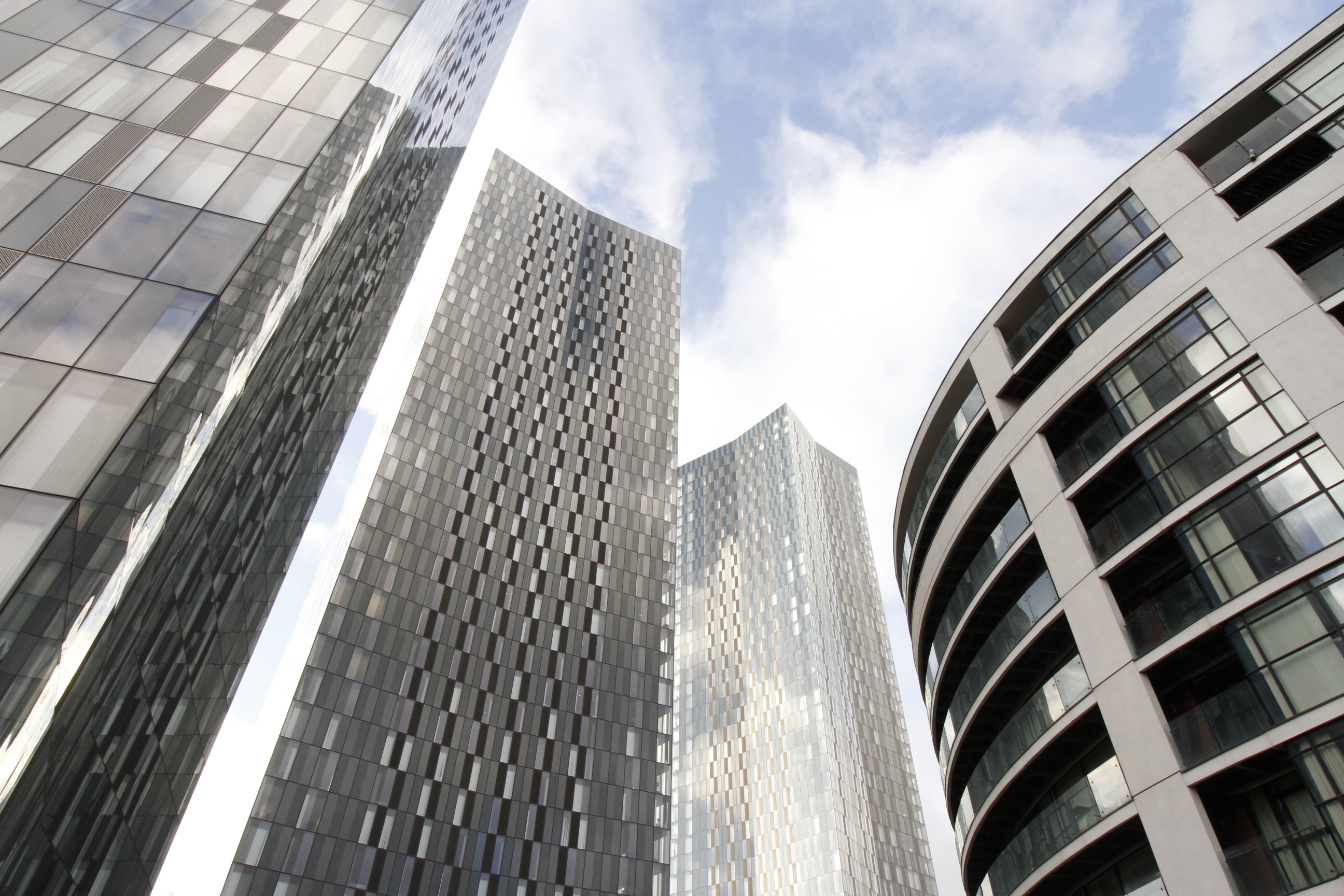 <p>First Street, UK</p>
<p> </p>
<p>DOWSIL™ 791 Waterproofing Sealant & DOWSIL™ 993 Structural Glazing Base and Catalyst</p>