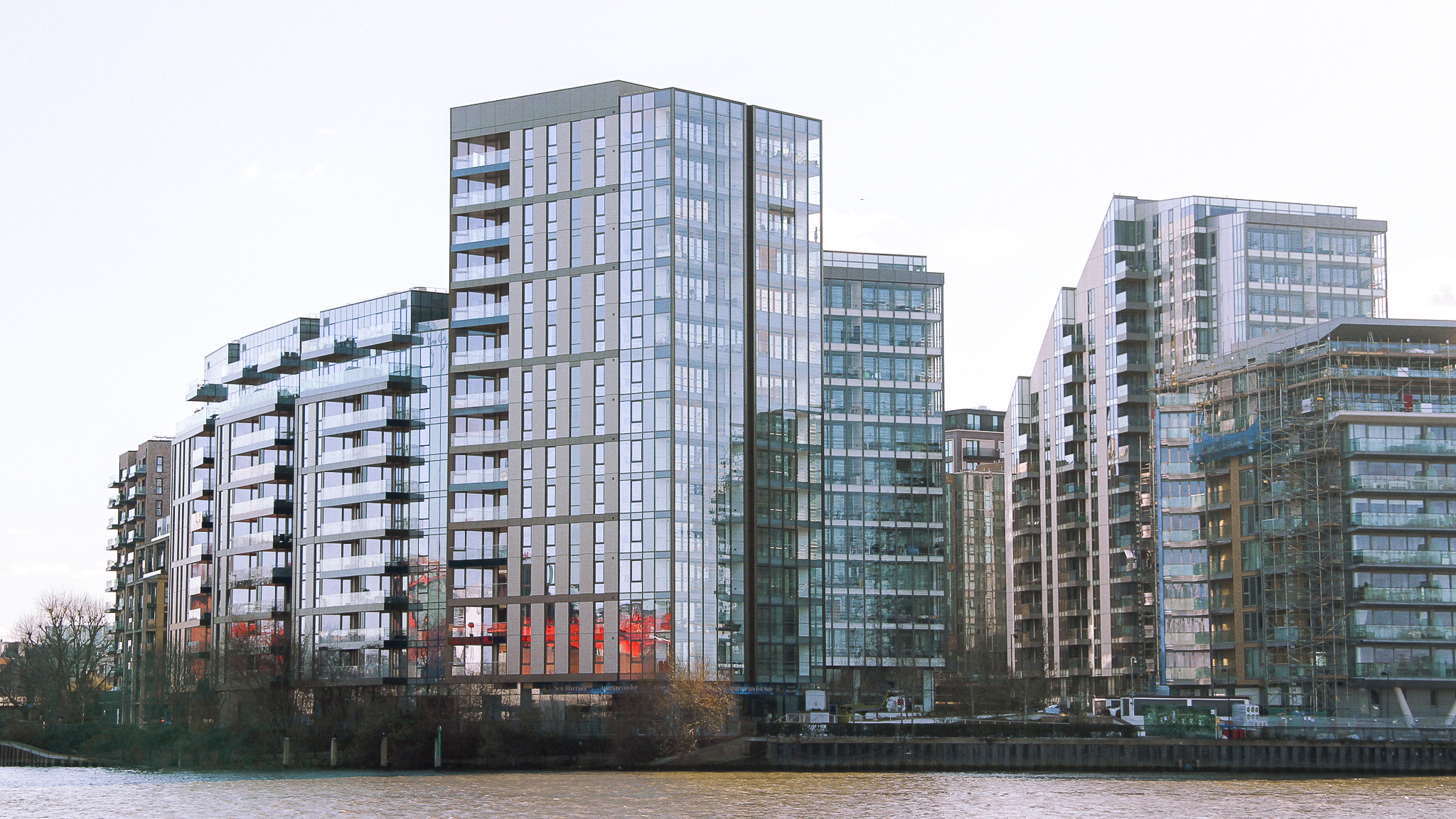 <p>Wandsworth Quarter, London</p>
<p> </p>
<p>DOWSIL™ 993 Structural Glazing Base and Catalyst</p>