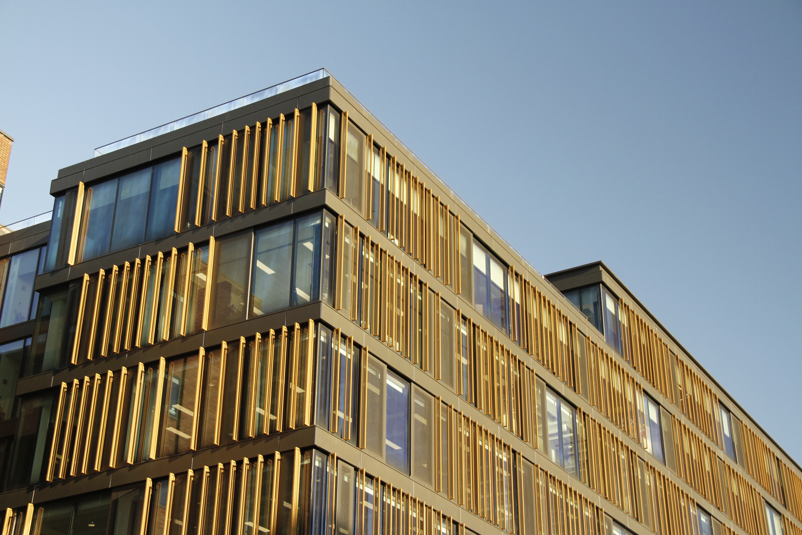 <p>Twitter HQ, Dublin</p>
<p> </p>
<p>Following the refurbishment of the adjacent office building, the second phase of the project at Cumberland Place entailed the development of a striking eight-storey commercial development.</p>