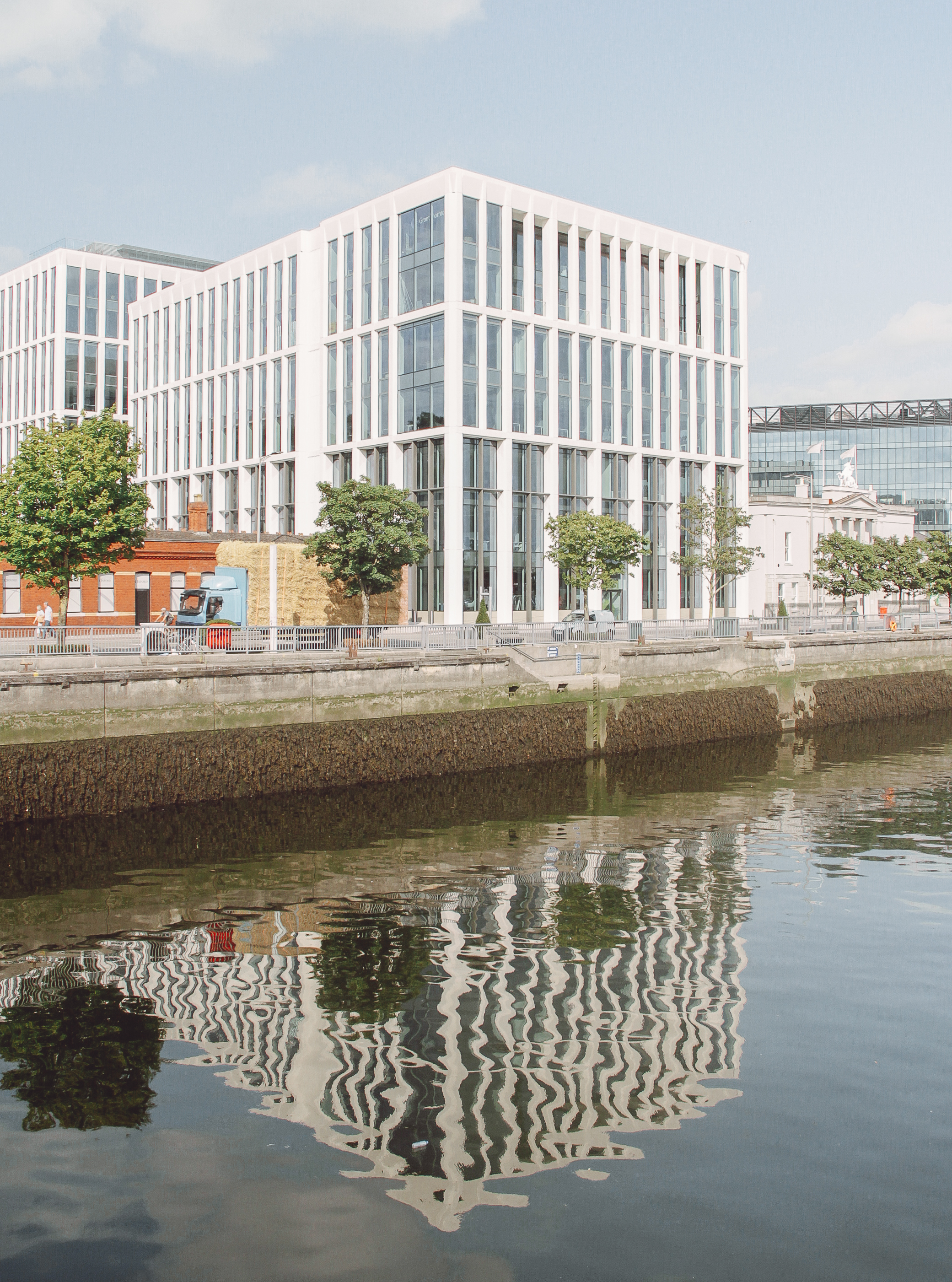 <p>Penrose Dock, Cork</p>
<p> </p>
<p>DOWSIL™ 791 Weatherproofing Silicone Sealant, DOWSIL™ 895 Structural Glazing Sealant & DOWSIL™ Firestop 700 Sealant</p>