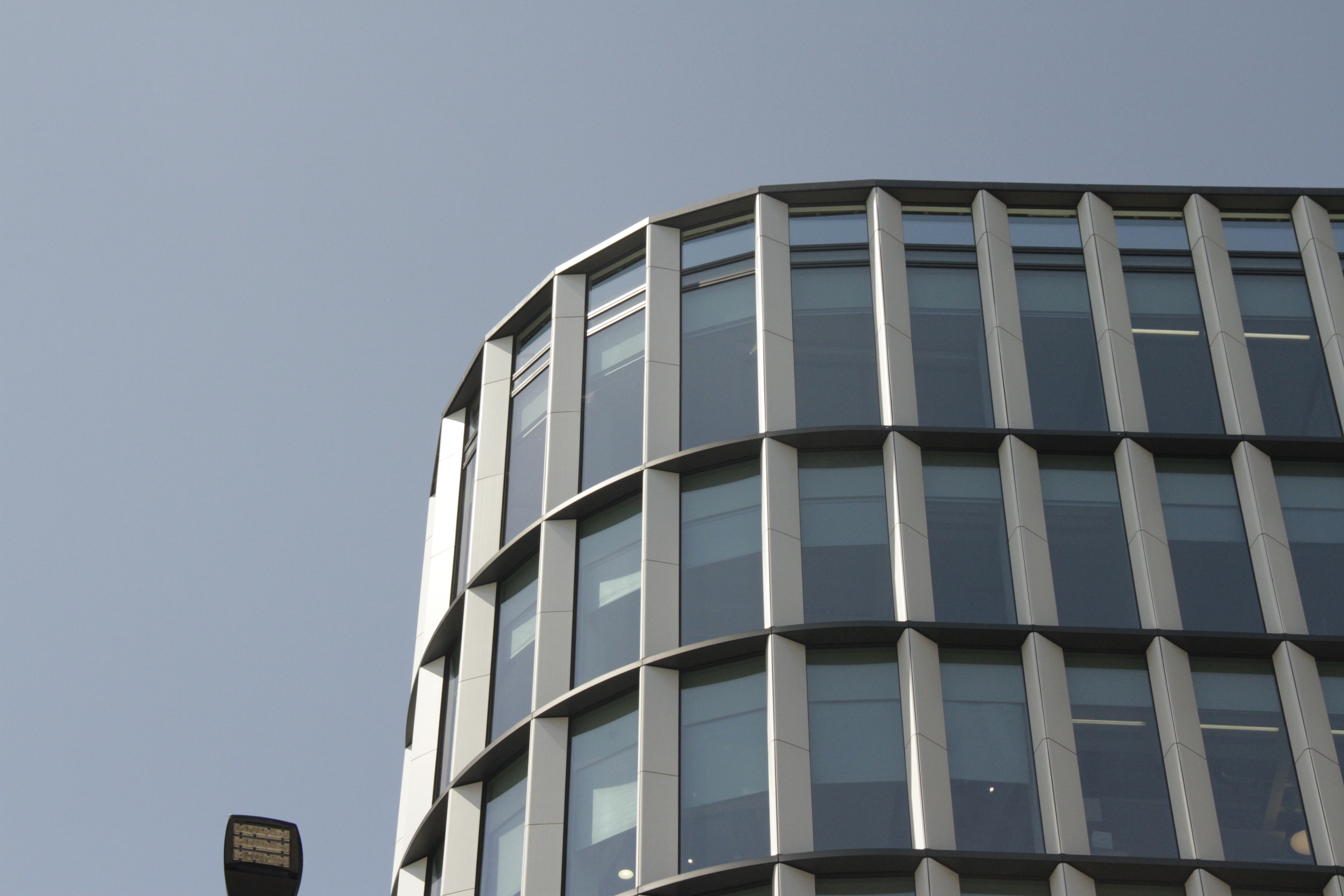 <p>King William Street, UK</p>
<p> </p>
<p>DOWSIL™ 791 Waterproofing Sealant & DOWSIL™ 993 Structural Glazing Base and Catalyst</p>