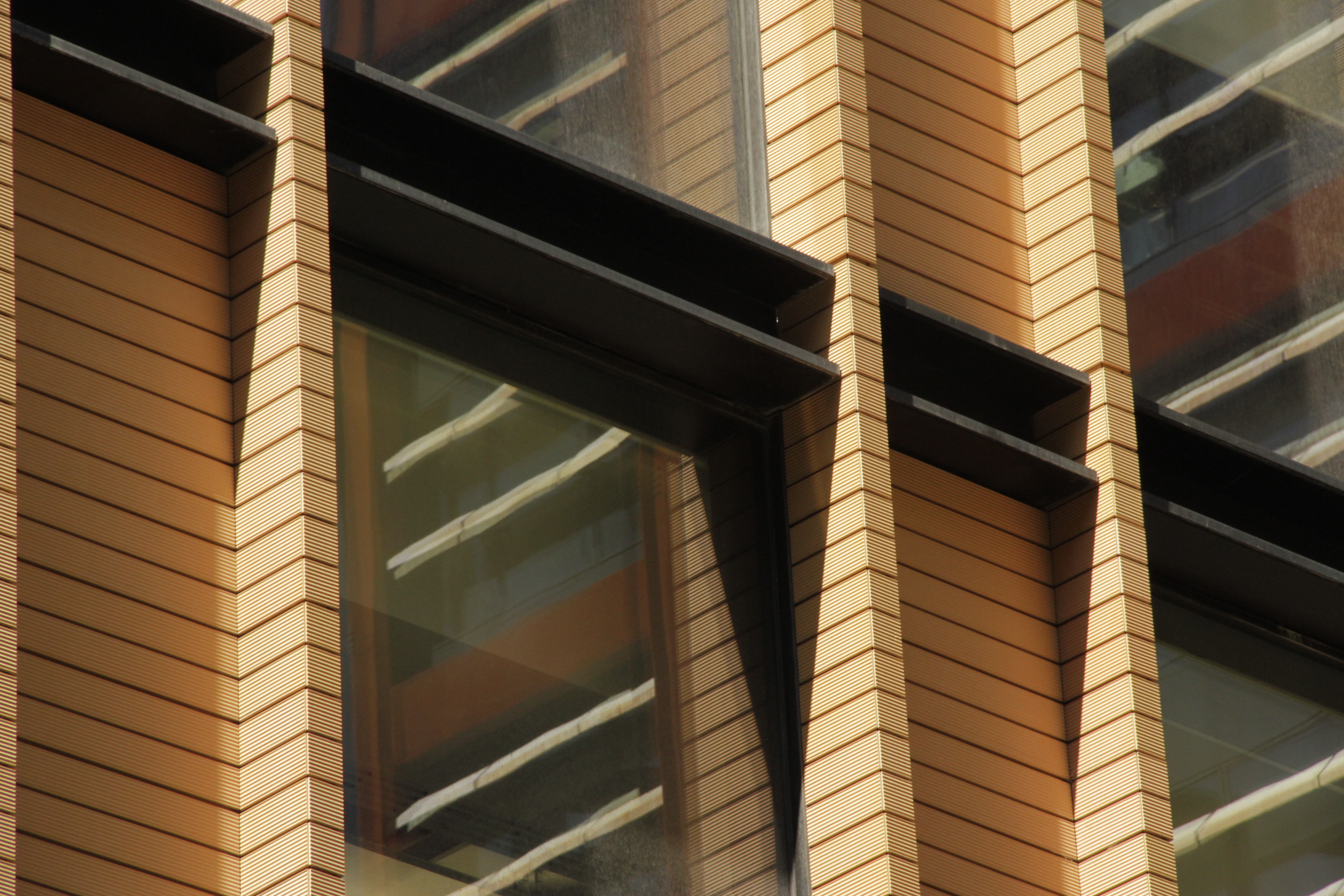 <p>Kings Cross Station, UK</p>
<p> </p>
<p>DOWSIL™ 791 Waterproofing Sealant & DOWSIL™ 993 Structural Glazing Base and Catalyst</p>