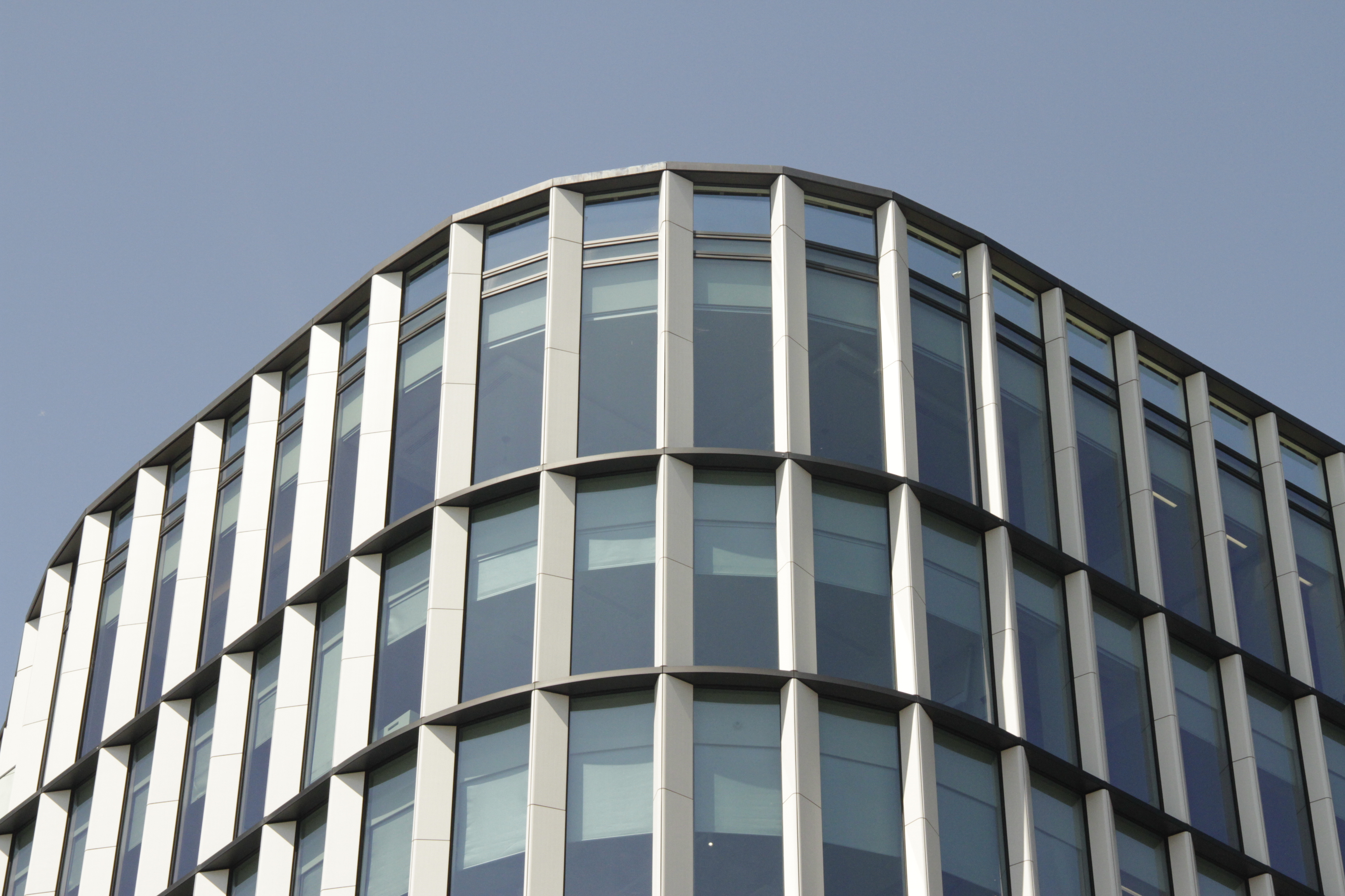 <p>King William Street, UK</p>
<p> </p>
<p>DOWSIL™ 791 Waterproofing Sealant & DOWSIL™ 993 Structural Glazing Base and Catalyst</p>