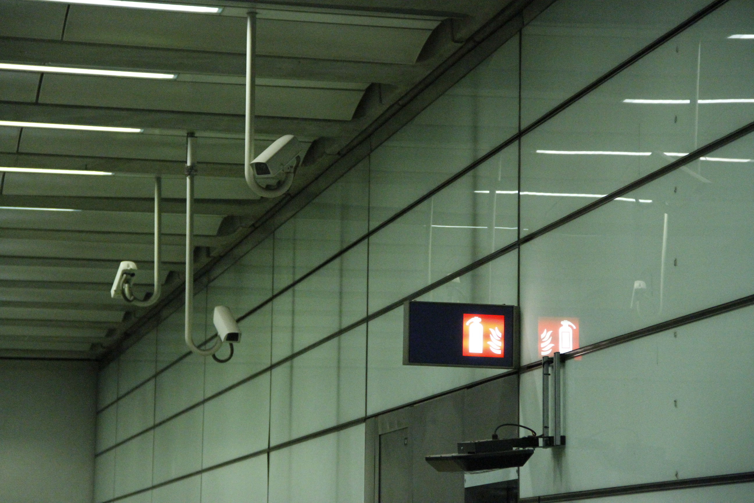 <p>St Pancras Station, London</p>
<p> </p>
<p>DOWSIL™ 993 Structural Glazing Base and Catalyst</p>