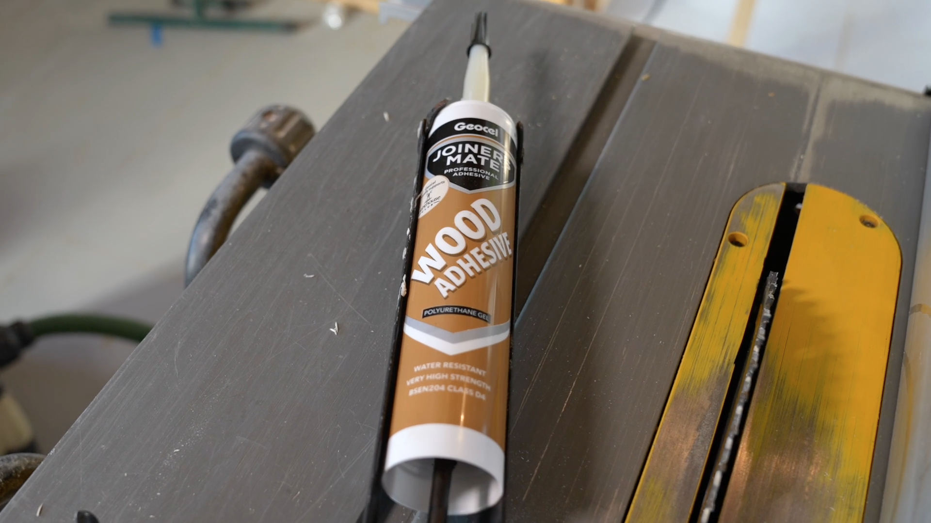 <p>Joiners Mate Wood Adhesive works - inside and out - on a range of substrates.</p>
