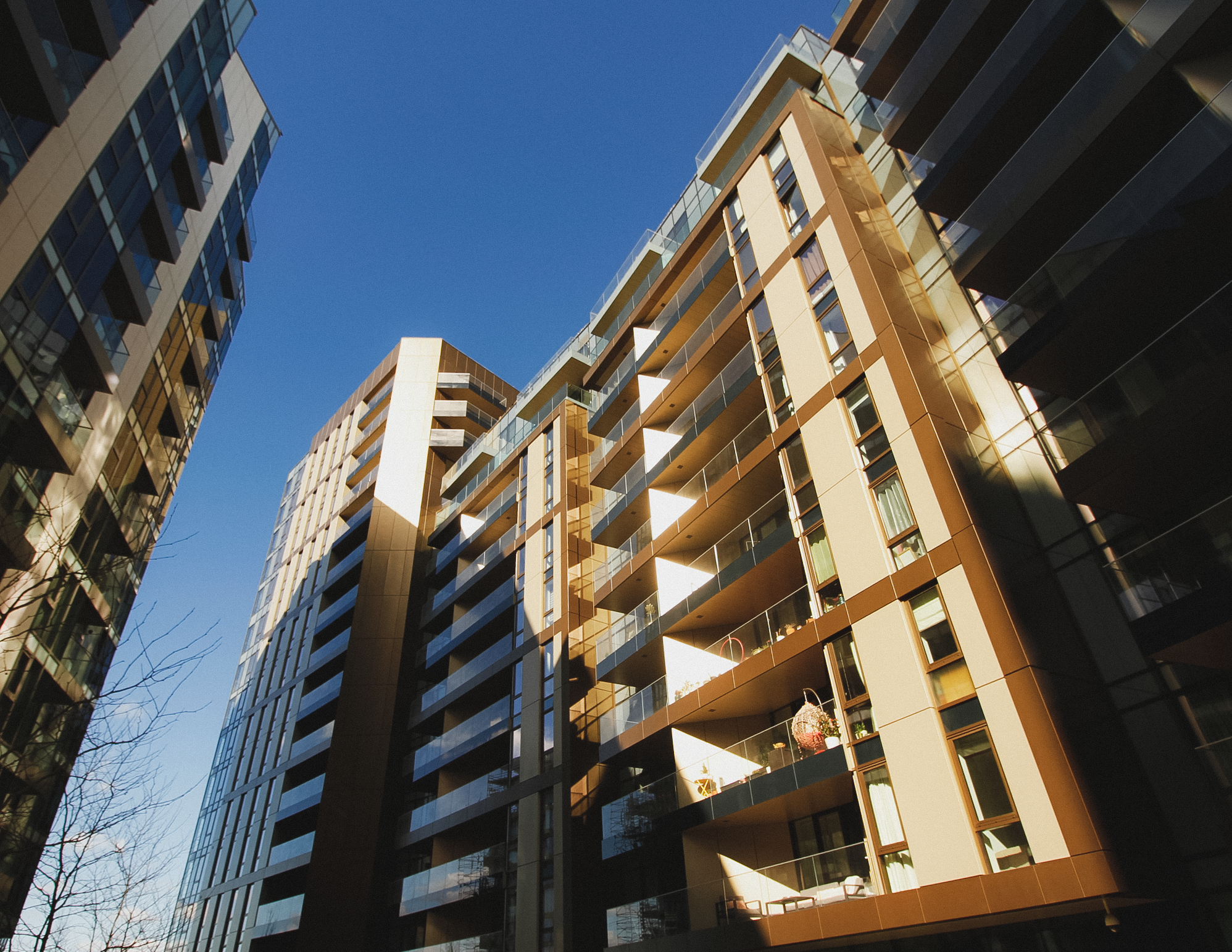 <p>Wandsworth Quarter, London</p>
<p> </p>
<p>DOWSIL™ 993 Structural Glazing Base and Catalyst</p>